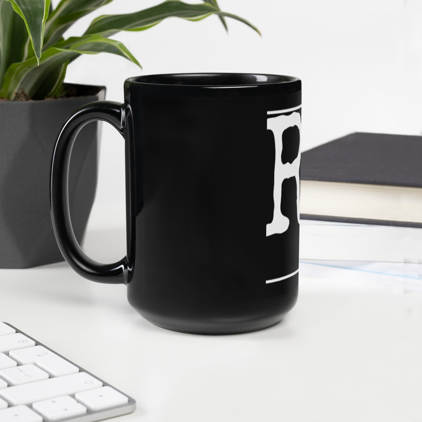 RM Black Glossy Mug